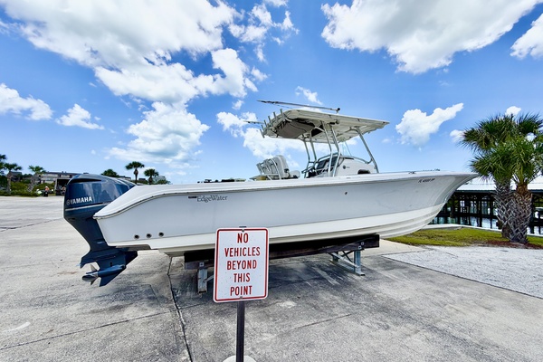 30ft Edgewater Yacht For Sale