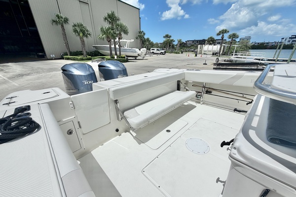 30ft Edgewater Yacht For Sale