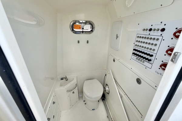30ft Edgewater Yacht For Sale
