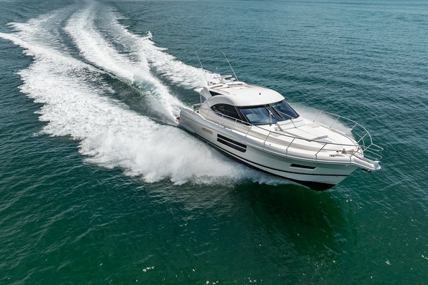 55ft Riviera Yacht For Sale