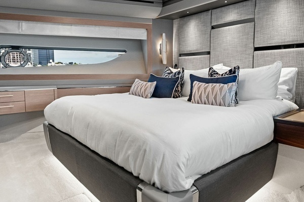 2026 Sunseeker 86