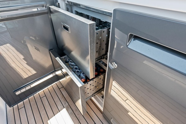 2026 Sunseeker 86
