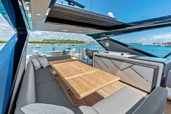 Dolce Far Niente 86ft Sunseeker Yacht For Sale