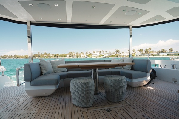 Dolce Far Niente 86ft Sunseeker Yacht For Sale