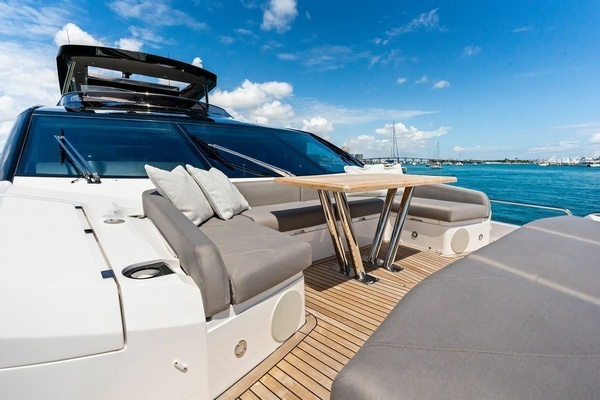 2026 Sunseeker 86