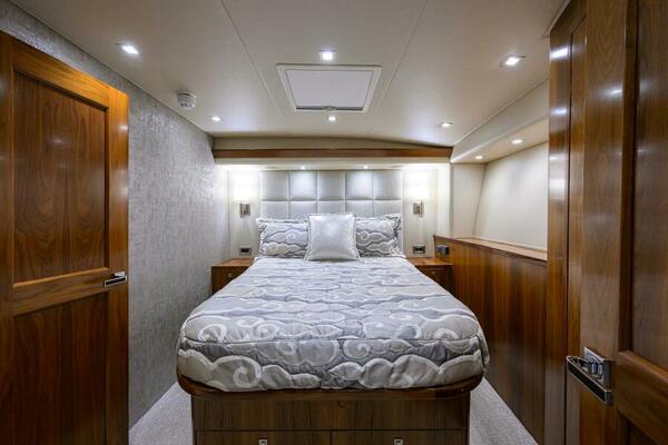 LAMPLIGHTER 80ft Viking Yacht For Sale