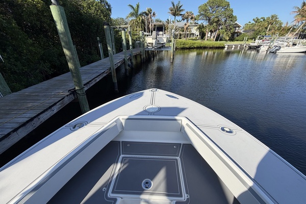 26ft Regulator Yacht For Sale