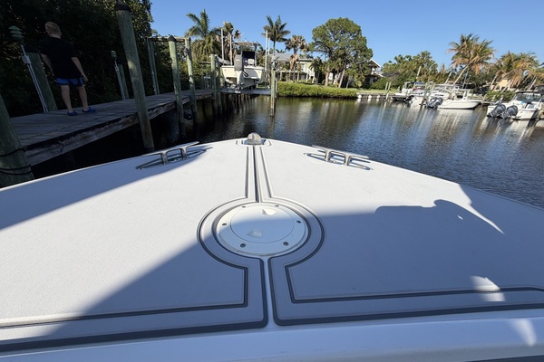 26ft Regulator Yacht For Sale