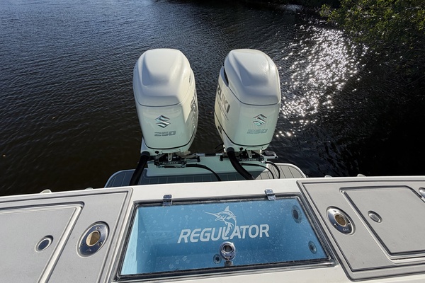 26ft Regulator Yacht For Sale