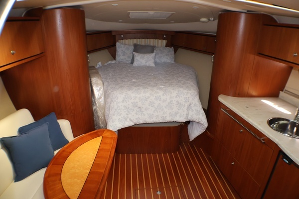 2009 Tiara Yachts 35