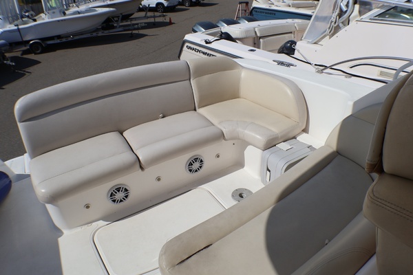2009 Tiara Yachts 35