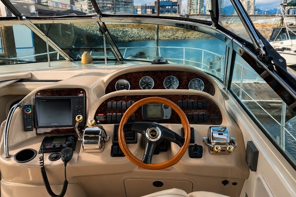 Photo of the 2004 Sea Ray 360 Sundancer