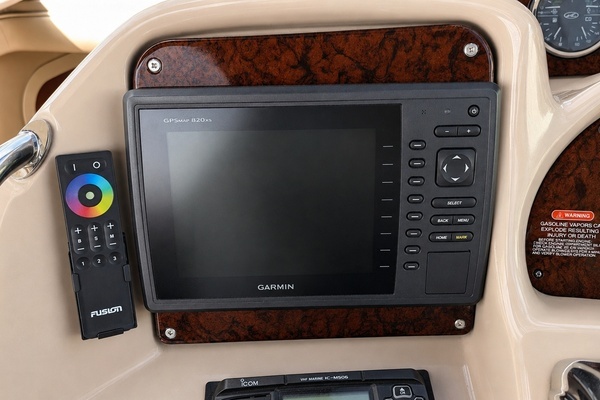 Photo of the 2004 Sea Ray 360 Sundancer