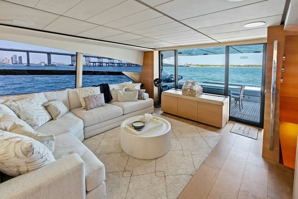Cersei 92ft Pershing Yacht For Sale