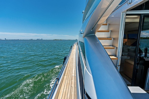 Cersei 92ft Pershing Yacht For Sale