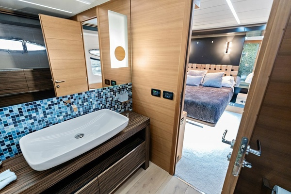 Cersei 92ft Pershing Yacht For Sale