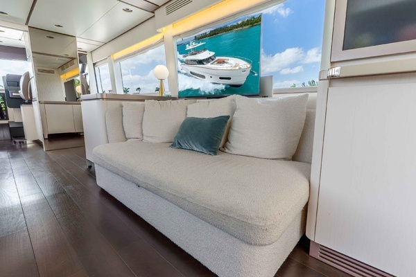 2023 Azimut 66
