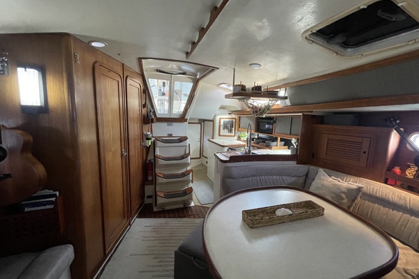 Tova 42ft Catalina Yacht For Sale