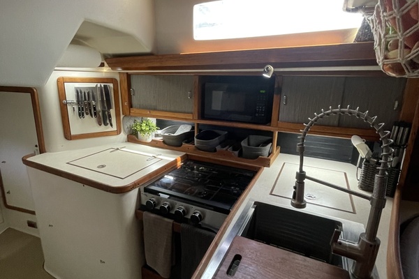 Tova 42ft Catalina Yacht For Sale
