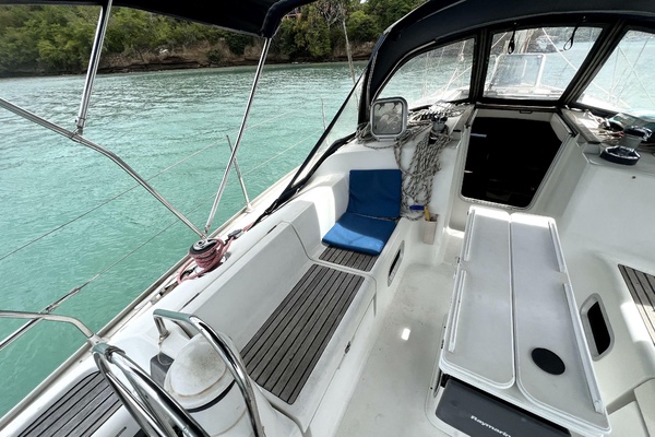 SpinOff 40ft Jeanneau Yacht For Sale