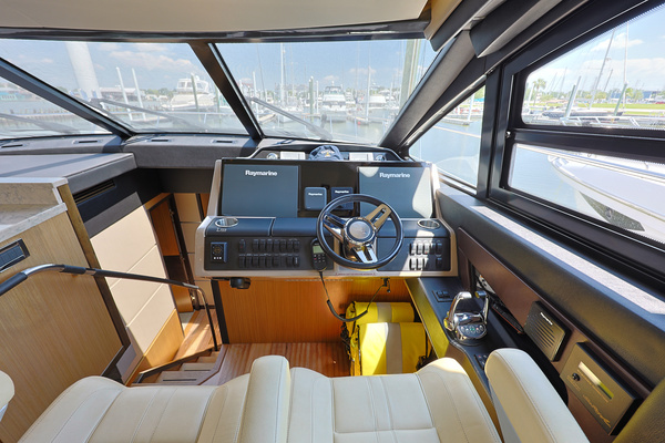 2017 Sea Ray 65
