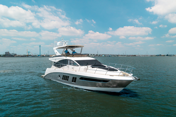 2017 Sea Ray 65
