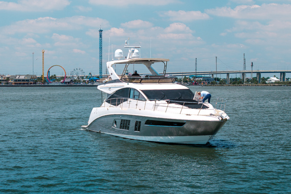 2017 Sea Ray 65