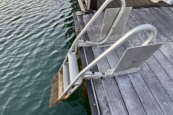 32ft Custom Yacht For Sale