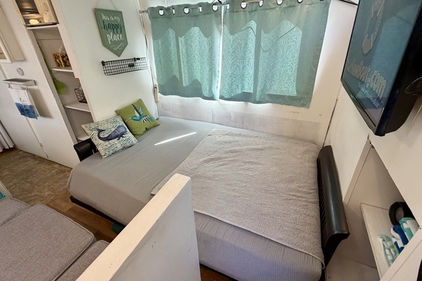 39ft Custom Yacht For Sale