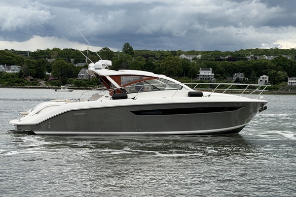 Lorimar 36ft Pursuit Yacht For Sale