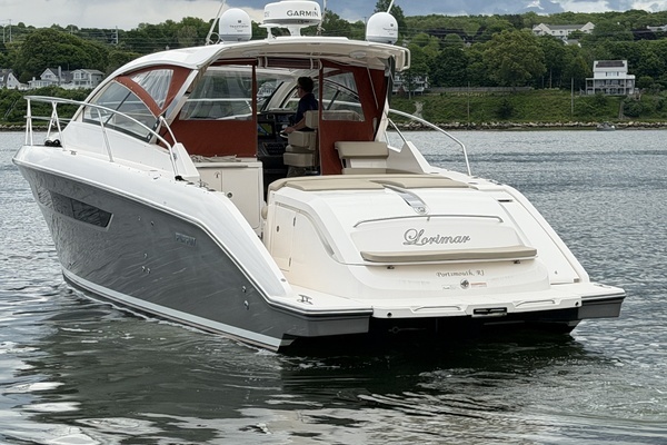 2016 Pursuit 36