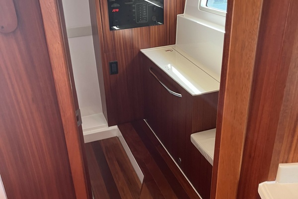 Lorimar 36ft Pursuit Yacht For Sale