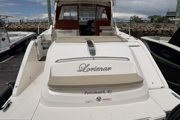 2016 Pursuit 36