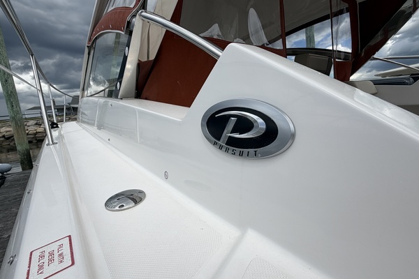 2016 Pursuit 36