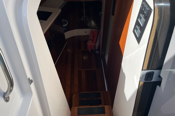 Lorimar 36ft Pursuit Yacht For Sale