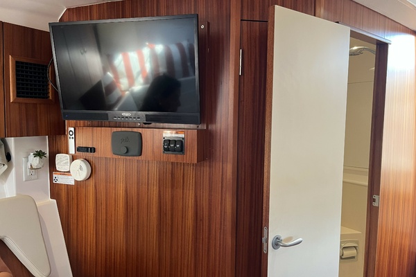Lorimar 36ft Pursuit Yacht For Sale