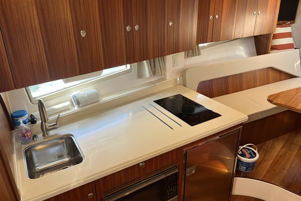 Lorimar 36ft Pursuit Yacht For Sale