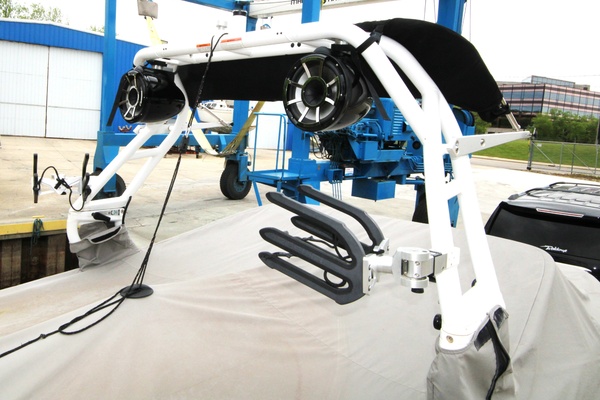 23ft Moomba Yacht For Sale