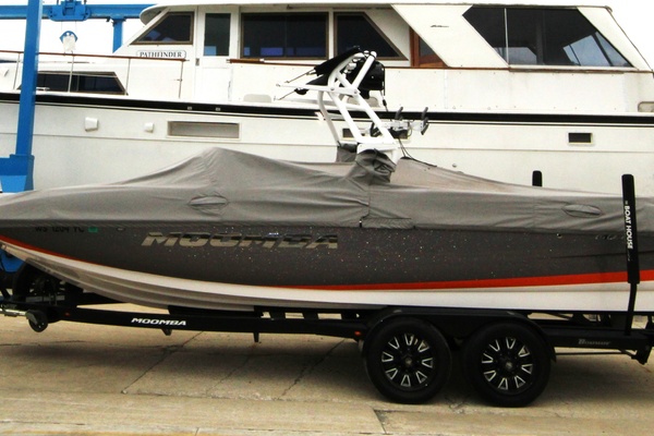 23ft Moomba Yacht For Sale