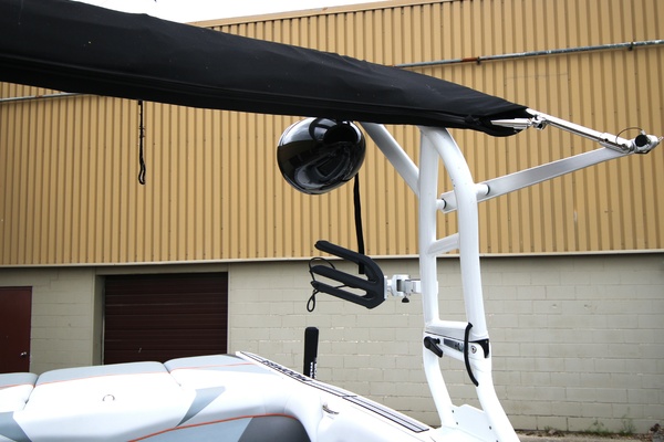 23ft Moomba Yacht For Sale