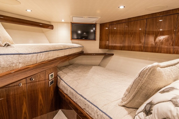 UNO MAS 58ft Viking Yacht For Sale