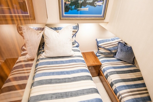 UNO MAS 58ft Viking Yacht For Sale