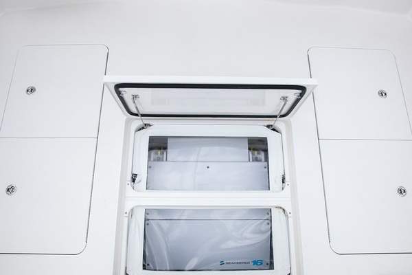 UNO MAS 58ft Viking Yacht For Sale