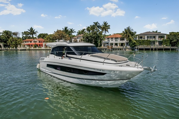 36ft Jeanneau Yacht For Sale