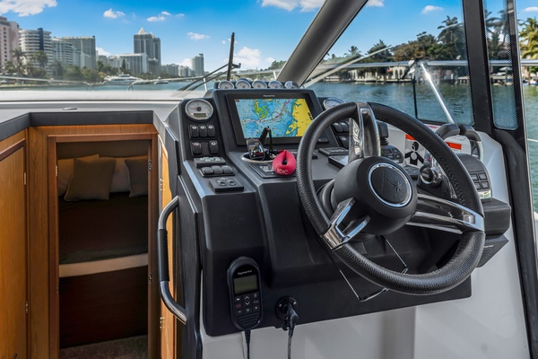 36ft Jeanneau Yacht For Sale