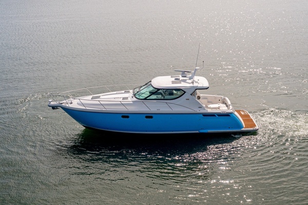 2006 Tiara Yachts 43