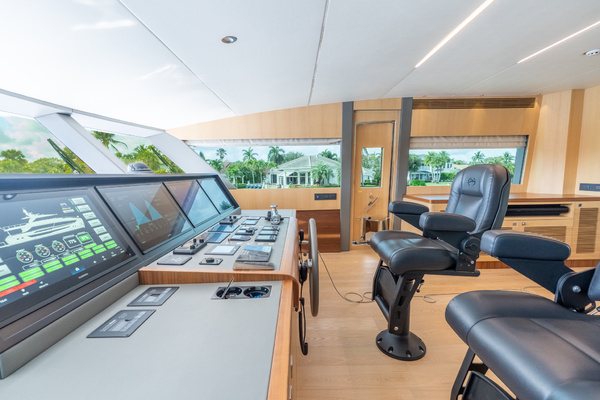 80ft Horizon Yacht For Sale