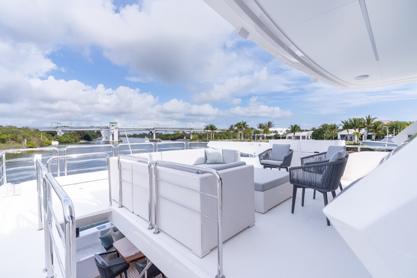 80ft Horizon Yacht For Sale