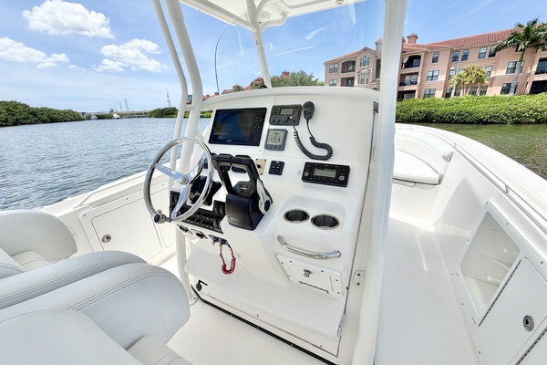 26ft Edgewater Yacht For Sale