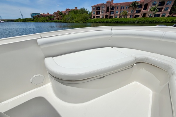 26ft Edgewater Yacht For Sale